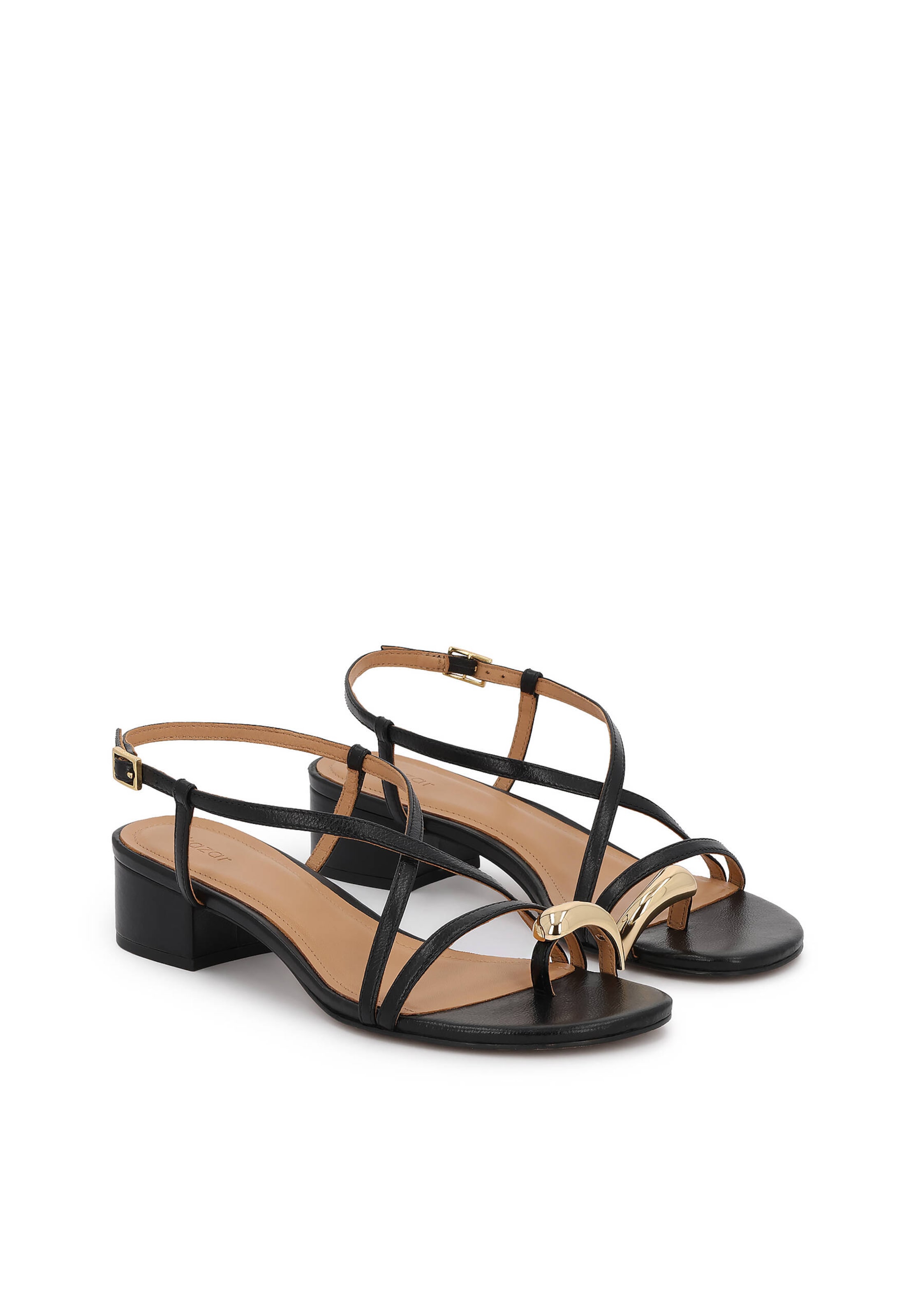 Kazar Босоножки через палец в Черный