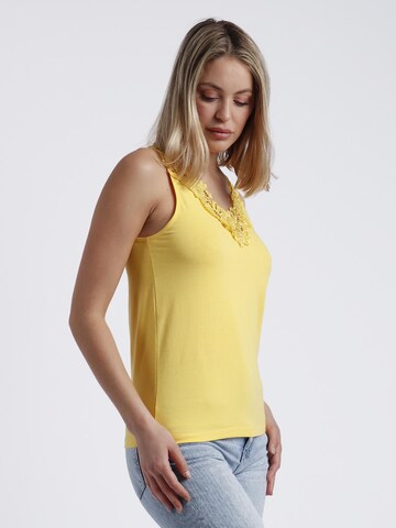 admas - Top 'ADMAS Camiseta Sin Mangas Escote Guipur para Mujer' en amarillo