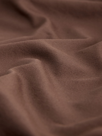 Next Top | rjava barva