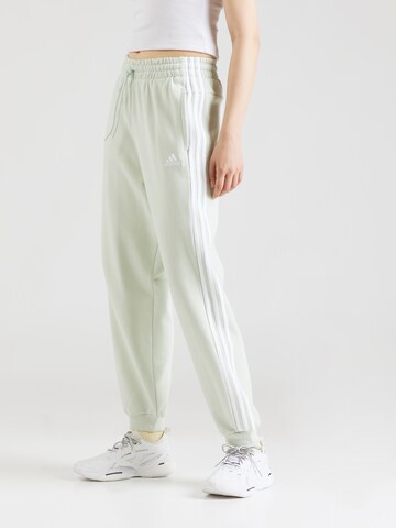 Effilé Pantalon de sport 'Essentials' ADIDAS SPORTSWEAR en vert : devant
