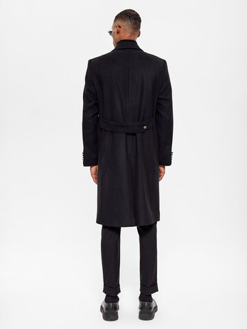 Antioch Wintermantel in Schwarz