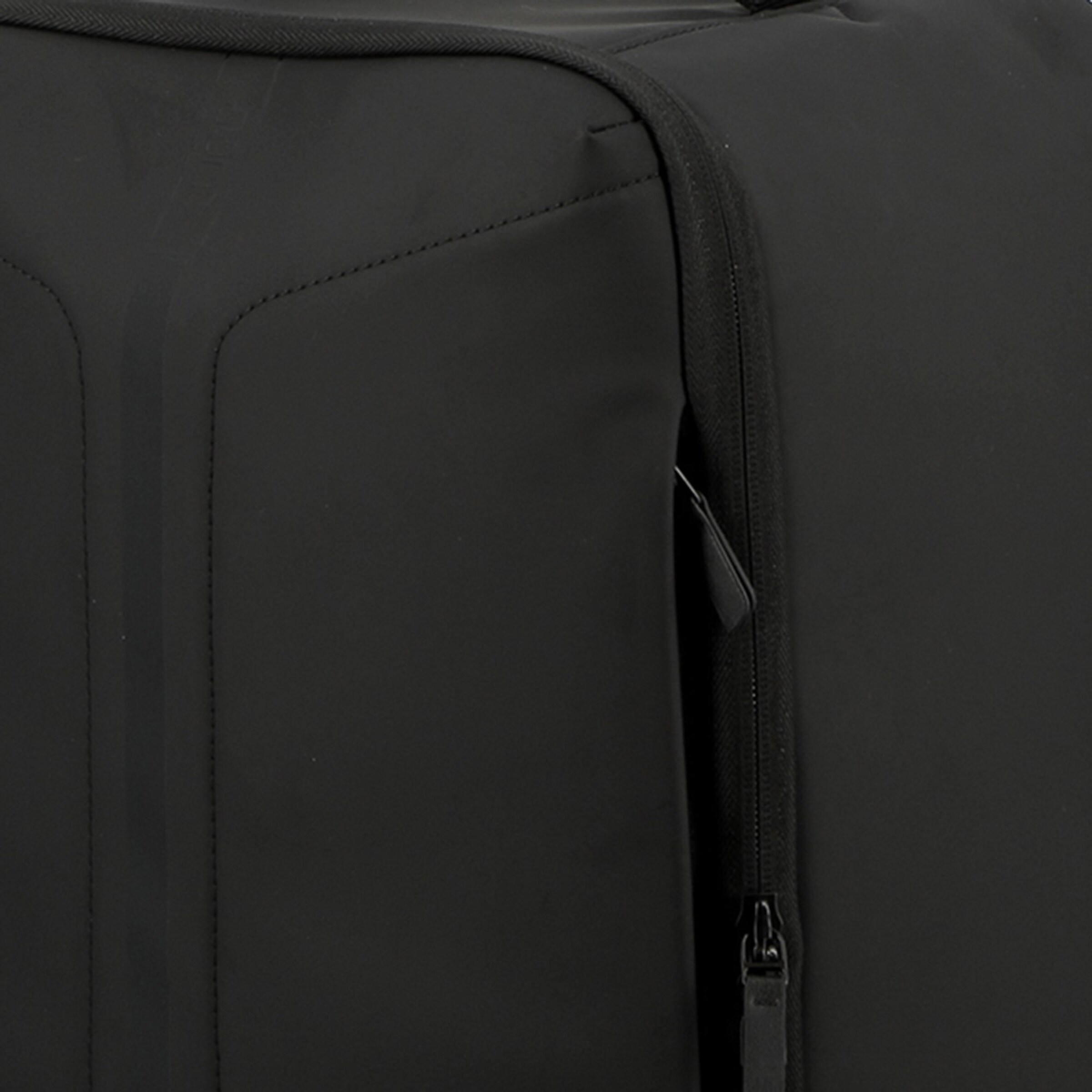 Jump Backpack 'Obsidian' in Black