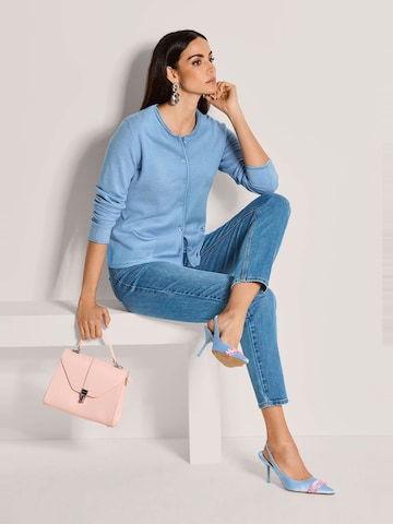 MADELEINE Strickjacke in Blau