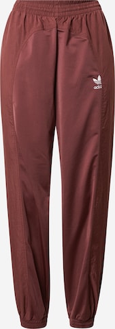 Tapered Pantaloni de la ADIDAS ORIGINALS pe roșu: față