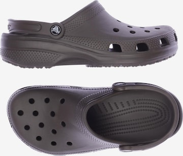 Crocs Sandals & Slippers in 39,5 in Brown: front