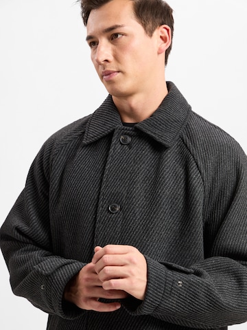 Manteau d’hiver 'Ocozy' BOSS en gris