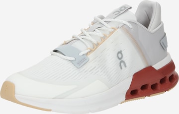 On Sneakers 'Cloudnova Flux' in White: front