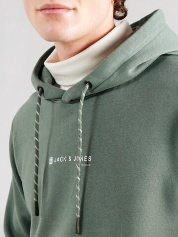 JACK & JONES - Sweatshirt 'JJSKI' em verde
