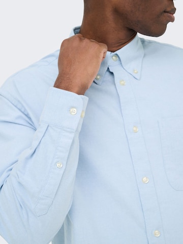 Coupe regular Chemise 'ONSOXFORD' Only & Sons en bleu