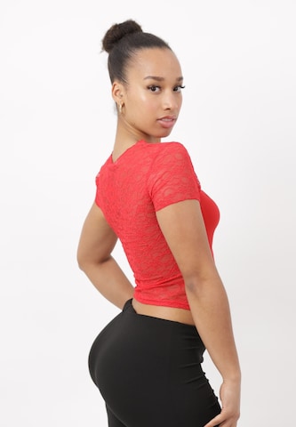 Haut Elara en rouge