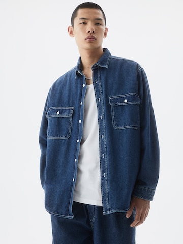 Pull&Bear Regular fit Overhemd in Blauw: voorkant