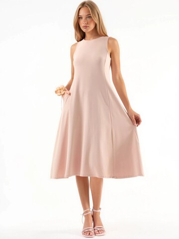 Busem Kleid in Pink