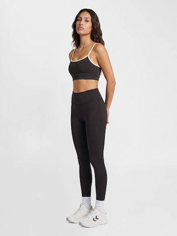 Hummel Sporttop in Bruin