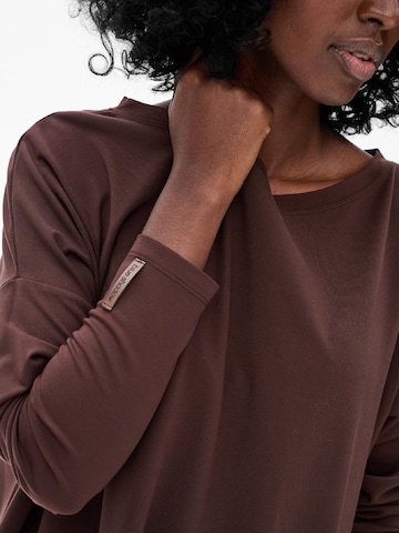 Blue Shadow Blouse in Brown