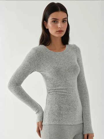 T-shirt Hiccup en gris : devant