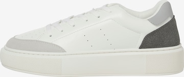 JACK & JONES Platform trainers 'JFWaspire Court' in White: front