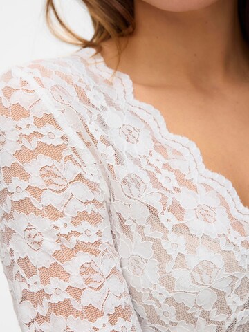Chemisier 'VMIlla' VERO MODA en blanc
