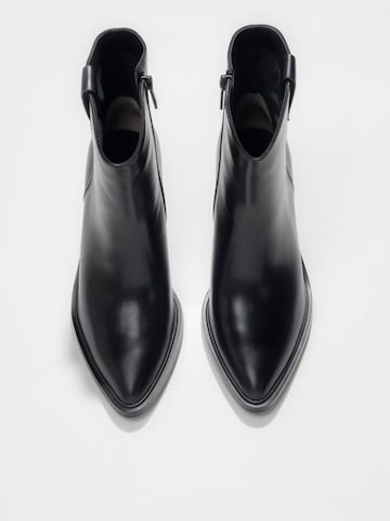 Estro Ankelboots '29-209' i svart