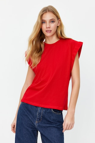Tricou de la Trendyol pe roșu: față