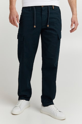 INDICODE JEANS Regular Cargo Pants in Blue: front