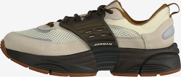 Jordan Låg sneaker 'TRUNNER' i beige: framsida