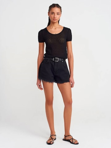 Dilvin Sweater in Black