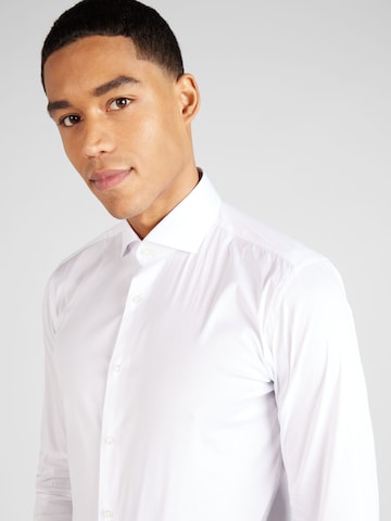 BOSS Black Slim fit Koszula biznesowa 'P-Hank' w kolorze biały