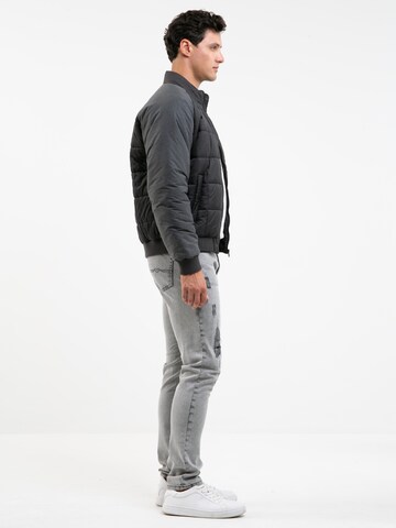 BIG STAR Tapered Jeans  'TERRY' in Grau