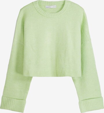 Bershka Sweater in Green: front