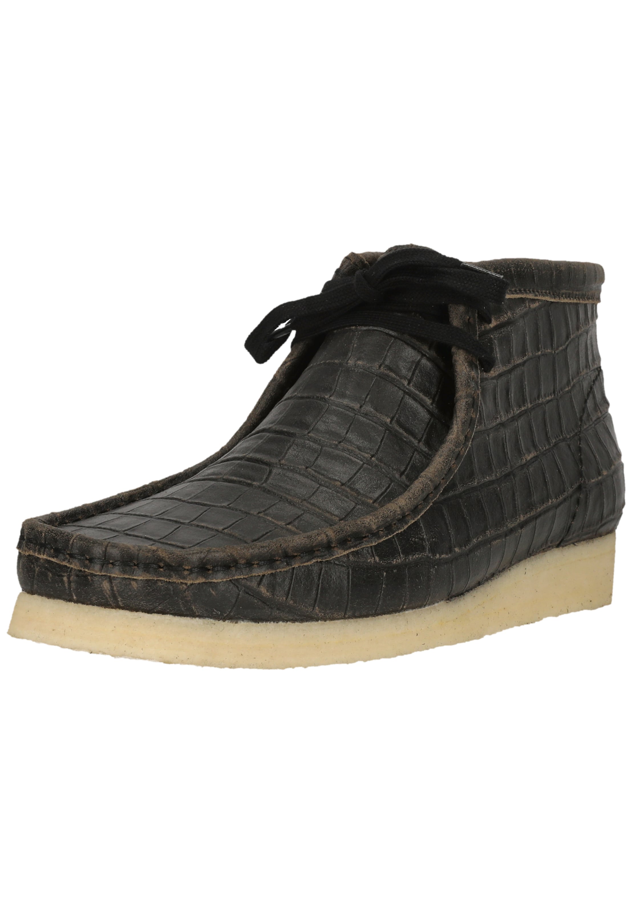 CLARKS Lace-up shoe 'Wallabee Boot' in Brown: front