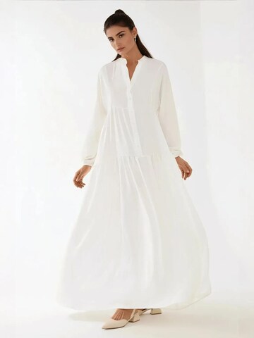 Hiccup Dress in White