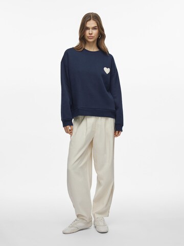 VILA Sweatshirt in Blau: Vorderseite