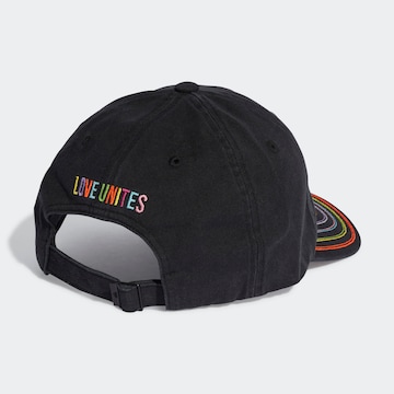 ADIDAS SPORTSWEAR Sportcap 'Pride Love Unites' in Schwarz