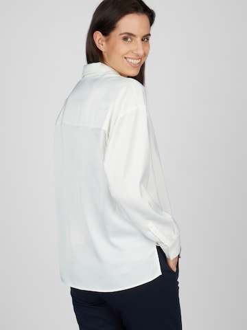 Lovely Sisters Blouse 'Mira' in White