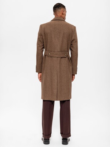 Antioch Winter coat 'Fischgrone' in Brown