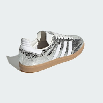 ADIDAS ORIGINALS Ниски маратонки 'Samba' в сребърно