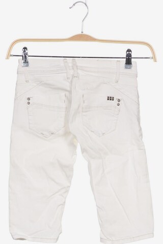 Lost in Paradise Shorts in XXS in White