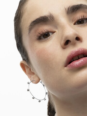 Orecchini 'Good Luck' di Luxenter in lilla