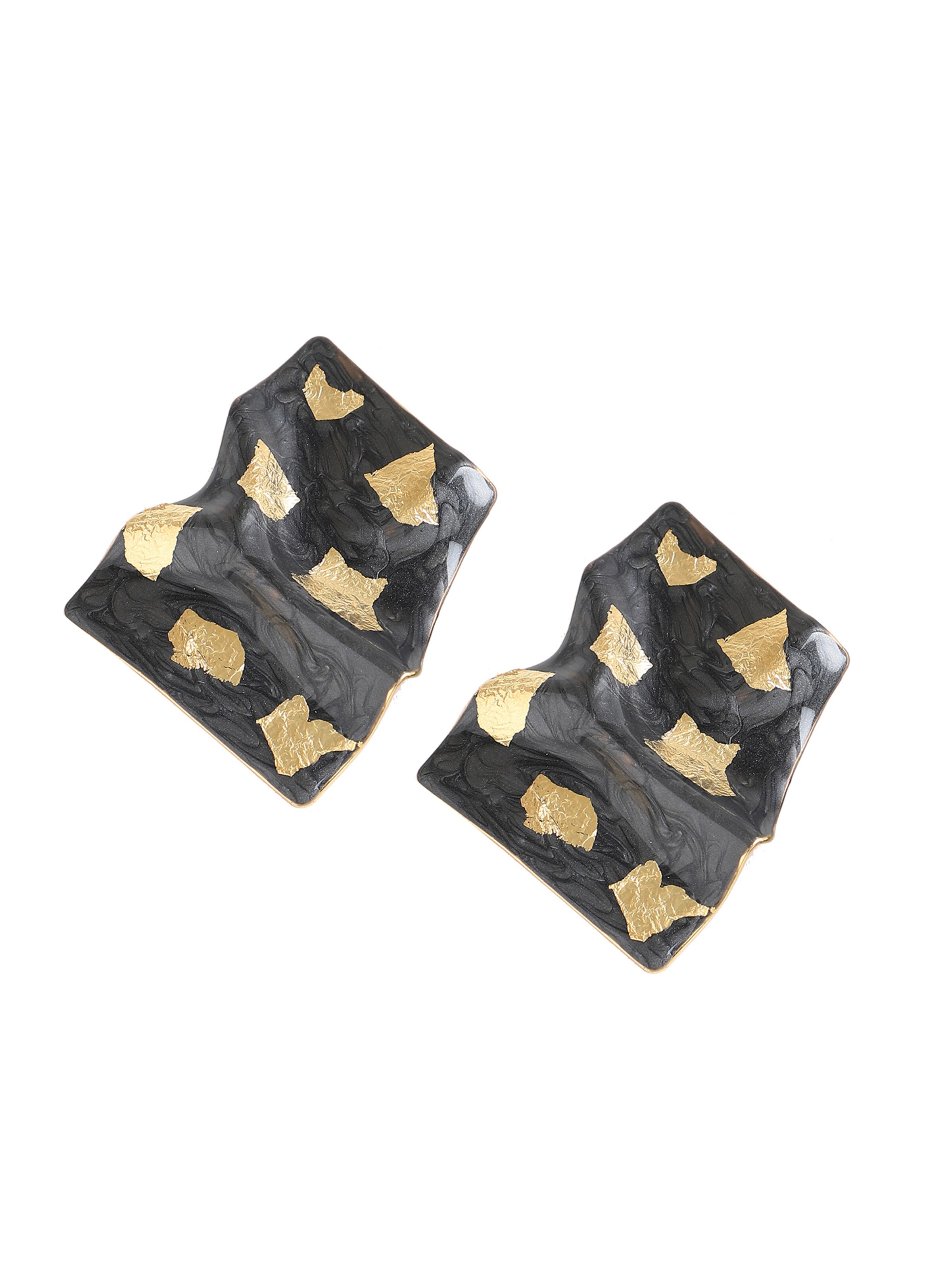 melns SOHI Auskari 'Urvi': no priekšpuses