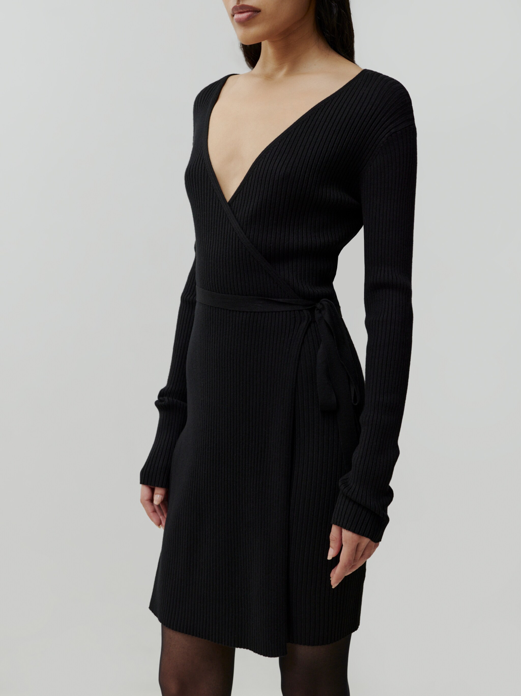 EDITED Produits Robe 'Bryanna' noir