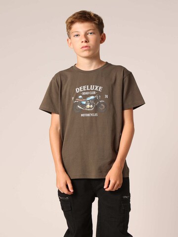 T-Shirt 'Road' Deeluxe en marron : devant