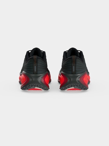 NIKE Bežecká obuv 'Vomero Plus' - Sivá