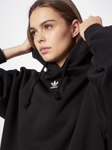 ADIDAS ORIGINALSSweater majica 'Adicolor Essentials friend' - crna boja