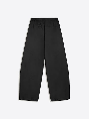 Barrel Pantalon à pince Bershka en noir