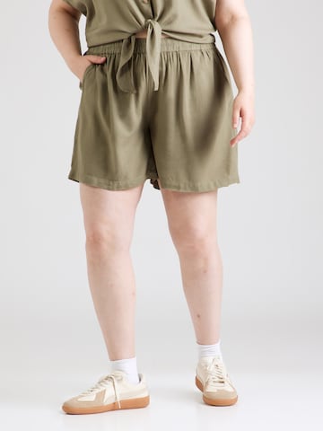 regular Pantaloni 'PCPIA' di PIECES Curve in verde: frontale