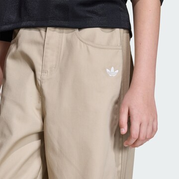 Loosefit Pantaloni di ADIDAS ORIGINALS in verde