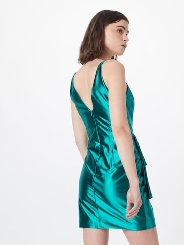 Robe de cocktail Vera Mont en vert