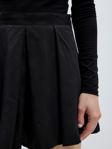 EDITED Wide leg Trousers 'Dari' in Black