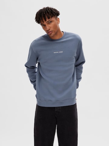 Sweat-shirt 'HANKIE' SELECTED HOMME en bleu : devant