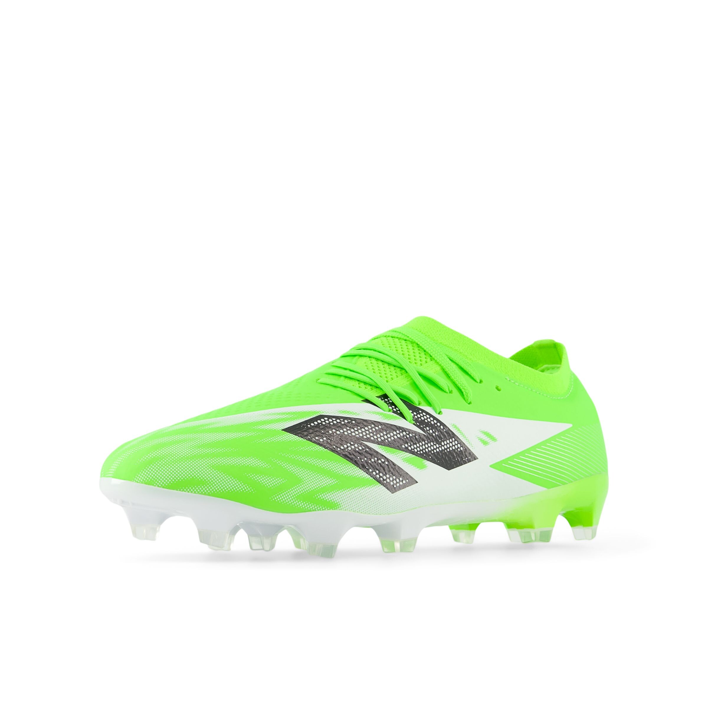 Chaussure de foot new balance en vert : devant